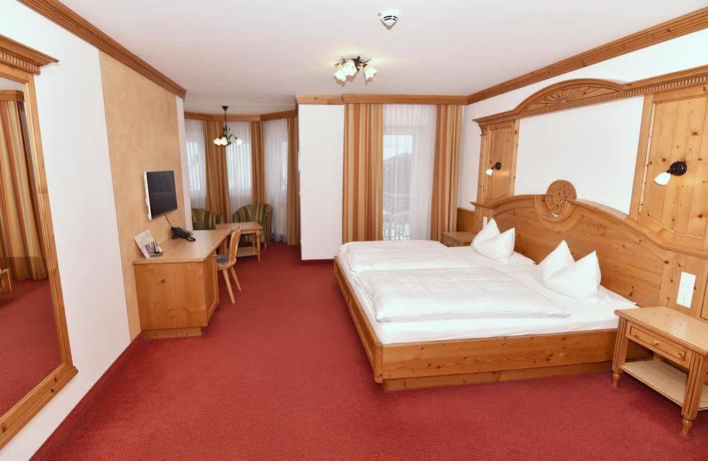 Hotel Wender Vehlberg ภายนอก รูปภาพ