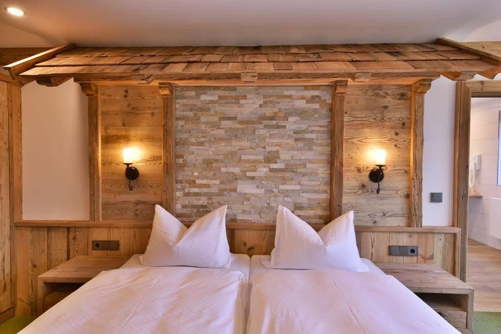 Hotel Wender Vehlberg ภายนอก รูปภาพ